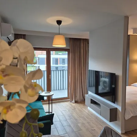 Apartament Ceglana Park Apartments- Lux- New- Priv Parking *