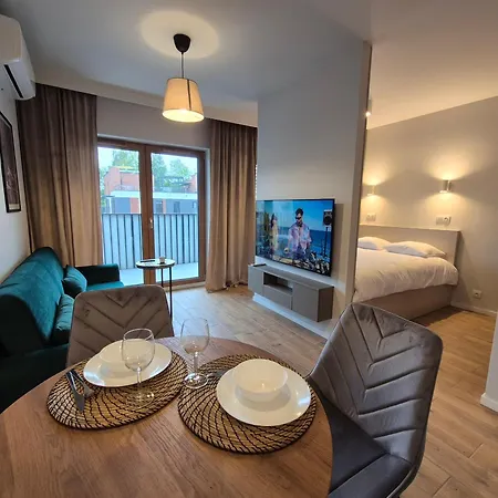 Ceglana Park Apartments- Lux- New- Priv Parking Apartament *