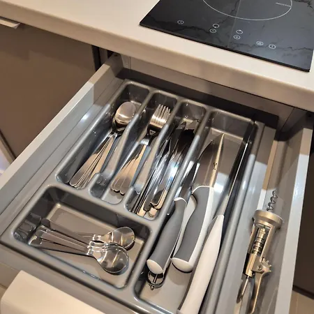 Ceglana Park- Prywatny Parking- Piekne Osiedle- Nowe Luksusowe Mieszkanie Z Biurkiem * 카토비체