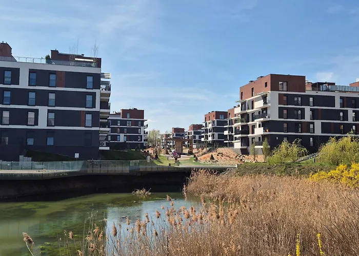 דירה Ceglana Park- Prywatny Parking- Piekne Osiedle- Nowe Luksusowe Mieszkanie Z Biurkiem *