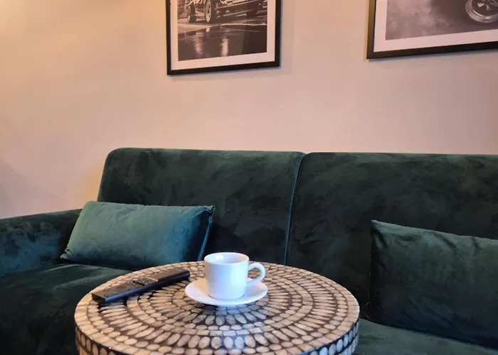 דירה Ceglana Park- Prywatny Parking- Piekne Osiedle- Nowe Luksusowe Mieszkanie Z Biurkiem *