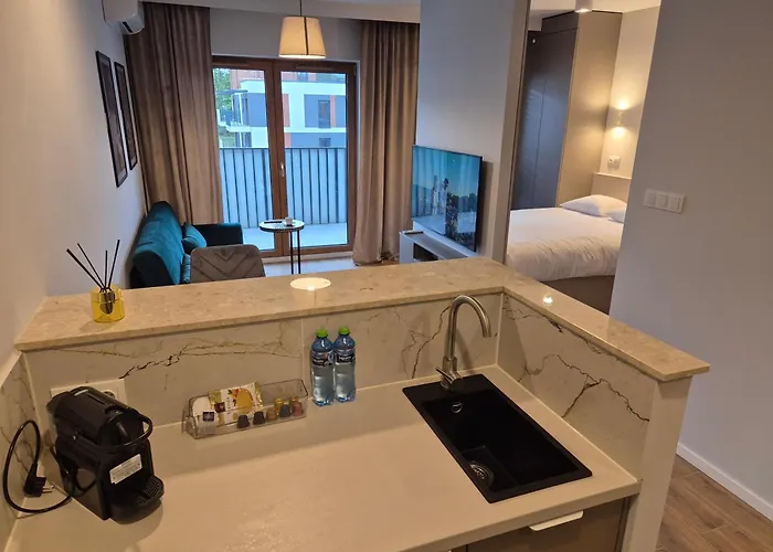 Ceglana Park- Prywatny Parking- Piekne Osiedle- Nowe Luksusowe Mieszkanie Z Biurkiem