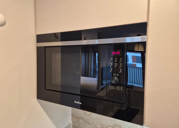 Ceglana Park- Prywatny Parking- Piekne Osiedle- Nowe Luksusowe Mieszkanie Z Biurkiem דירה קטוביץ