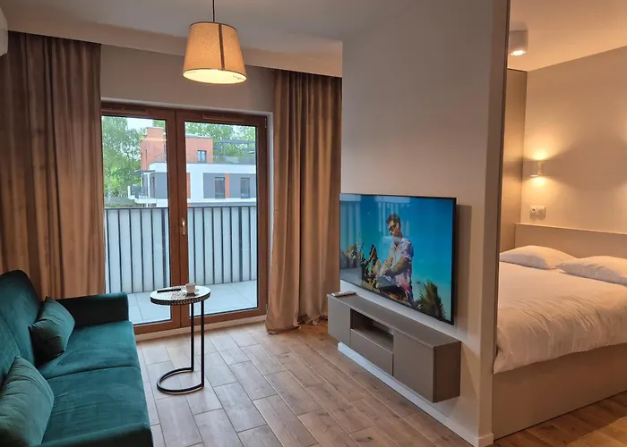 Ceglana Park- Prywatny Parking- Piekne Osiedle- Nowe Luksusowe Mieszkanie Z Biurkiem * קטוביץ